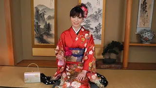 Yuria Tominaga in kimono si fa mettere cose sulla figa